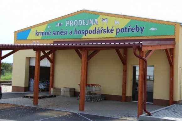 Prodejna krmiv a hospodářských potřeb v Dyníně